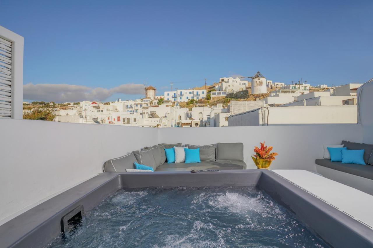 Mykonos 22 *